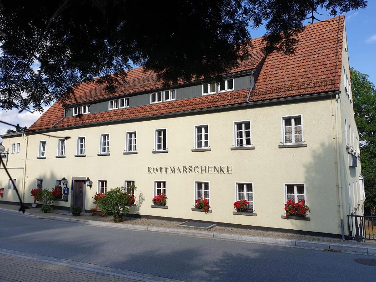 Kottmarschenke - Gaestezimmer Und Ferienwohnung Am Kottmar 外观 照片